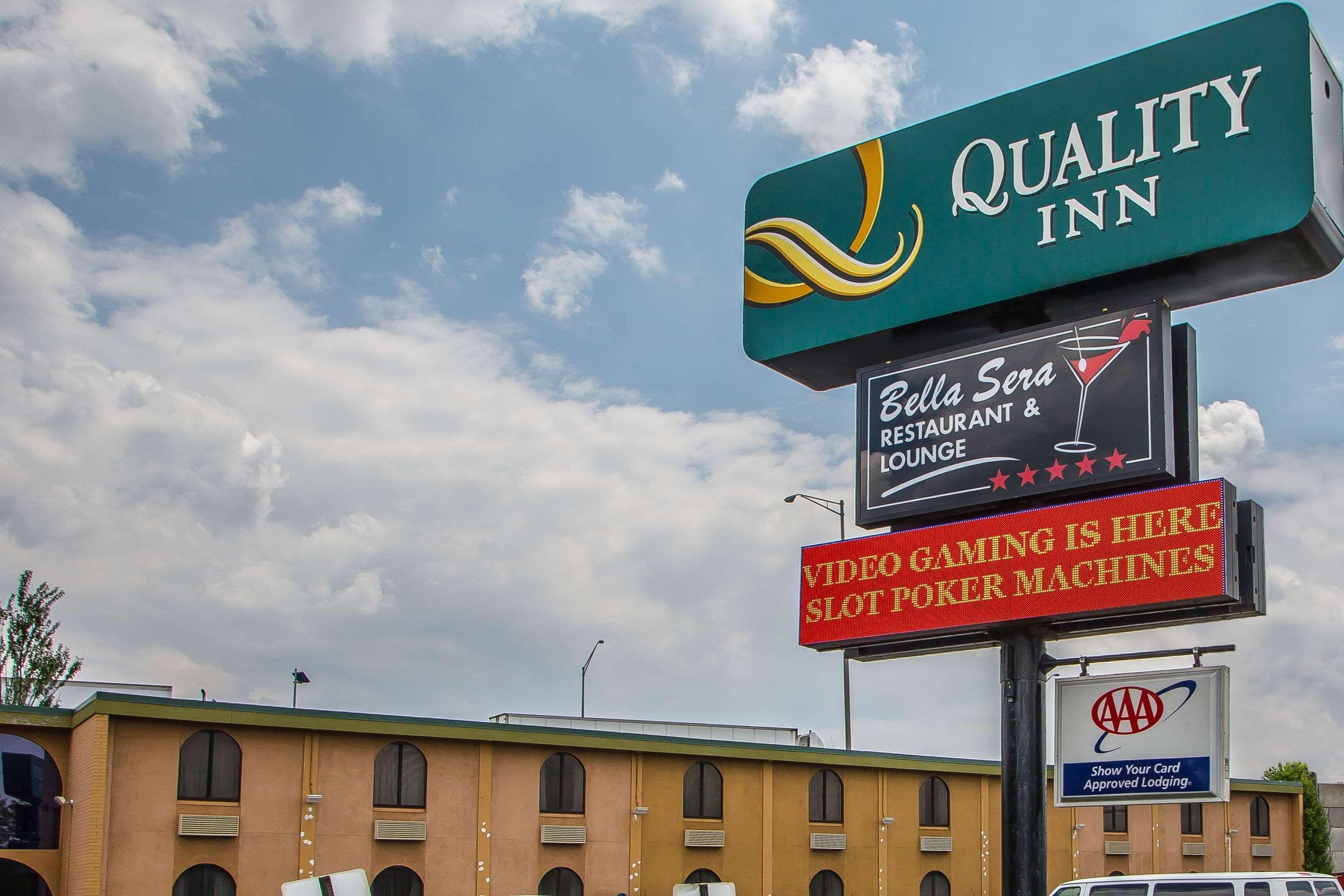 Quality Inn O'Hare Airport Schiller Park Exterior foto